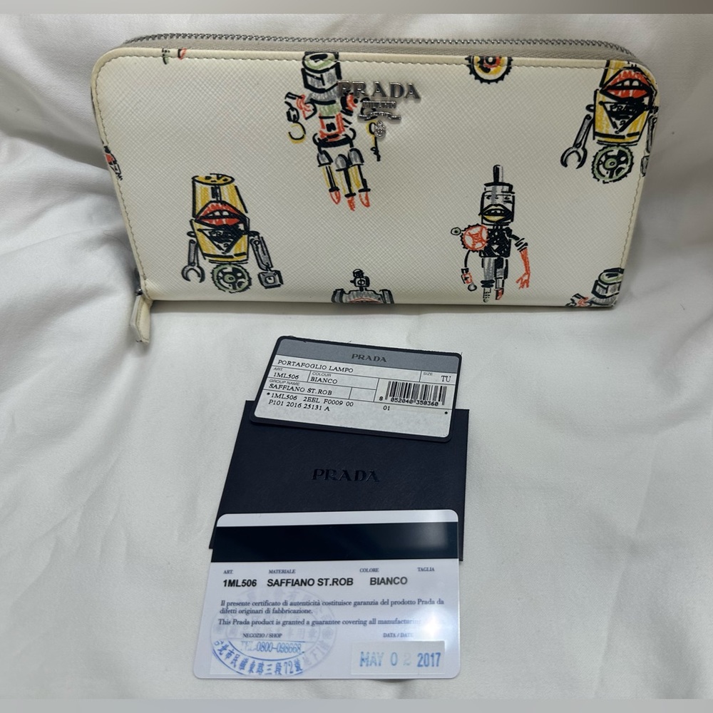 Prada Saffiano Robot wallet